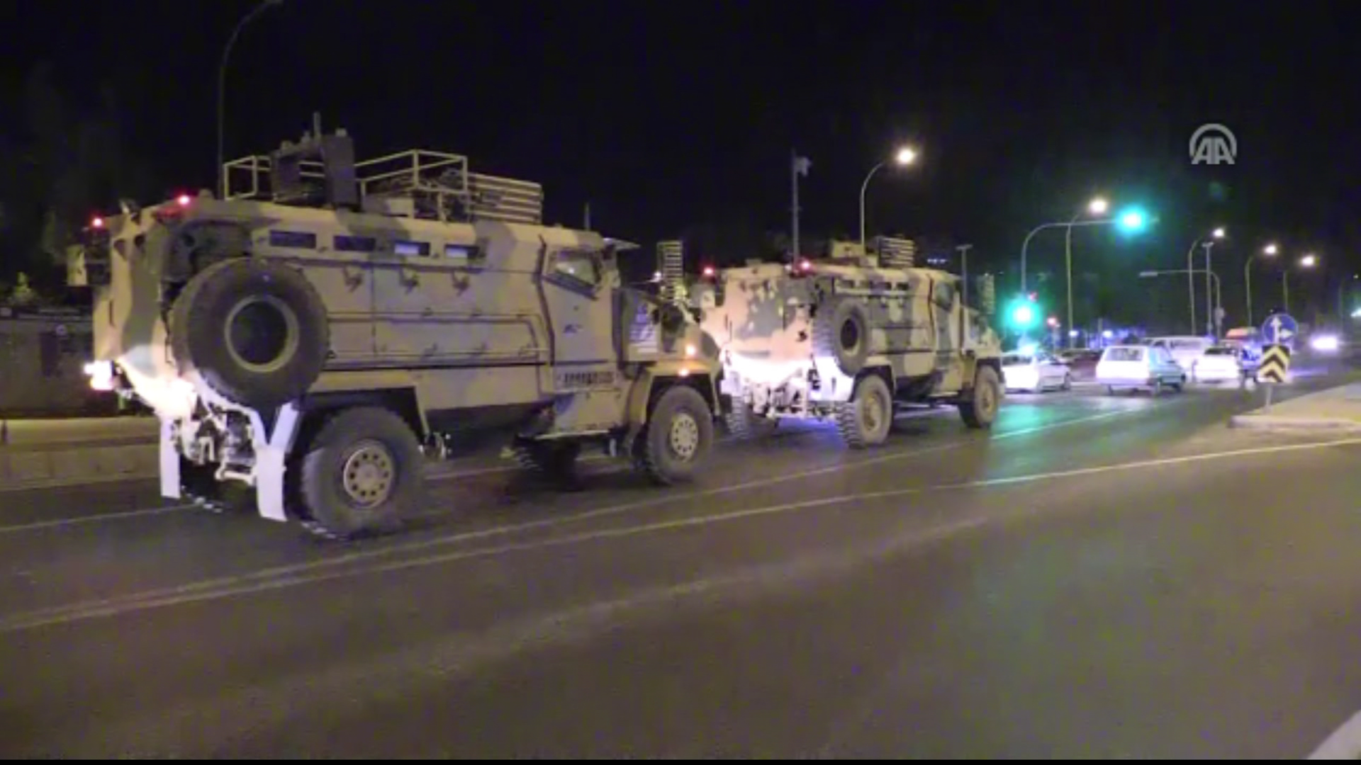 Arteşa Tirkiyê hejmarek hêzên zêdetir şandin ser sînorê Suriyê 